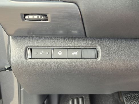 New 2026 Nissan Pathfinder Rock Creek AWD/4WD image 35