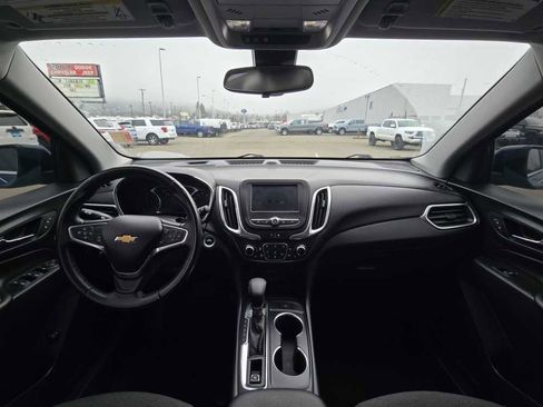 Used 2022 Chevrolet Equinox LT w/ Driver Convenience Package image 15