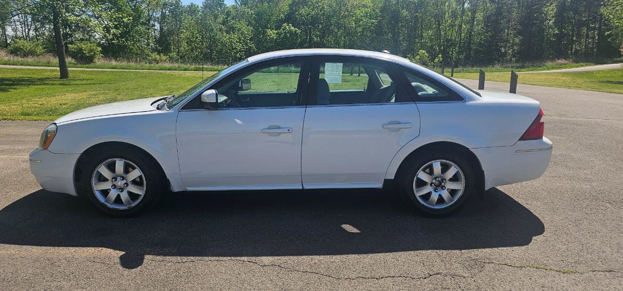 Used 2007 Ford Five Hundred SEL FWD image 10