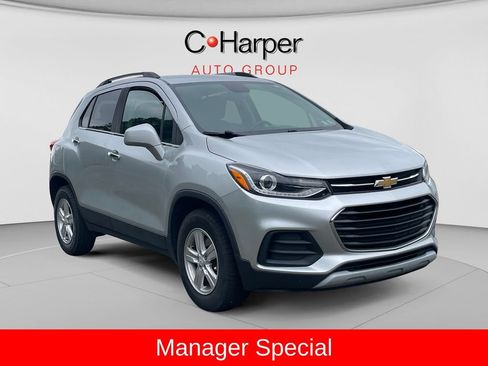 Used 2019 Chevrolet Trax LT w/ LT Convenience Package AWD/4WD image 1