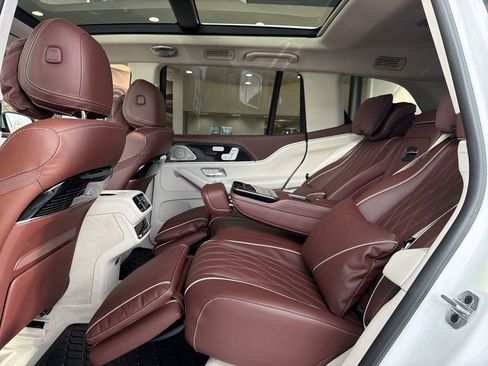 New 2026 Mercedes-Benz Maybach GLS 600 4MATIC image 12