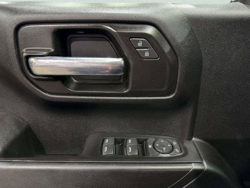 Used 2021 Chevrolet Silverado 1500 Custom Trail Boss w/ LPO, Dark Essentials Package AWD/4WD image 28