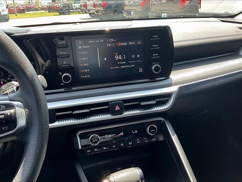 Used 2022 Kia K5 LXS FWD image 6