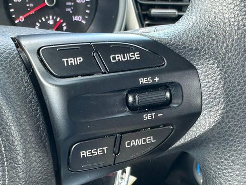 Used 2018 Kia Rio S image 17