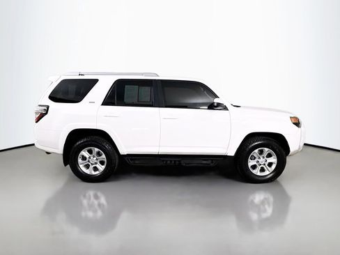 Certified 2017 Toyota 4Runner SR5 image 9