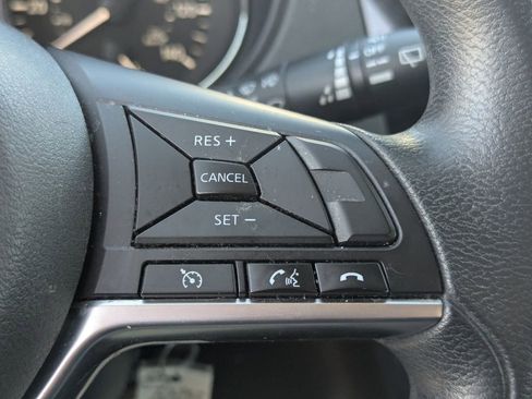 Used 2017 Nissan Rogue Sport S w/ S Appearance Package image 19