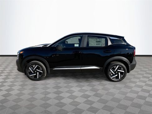 New 2026 Nissan Kicks SV image 4