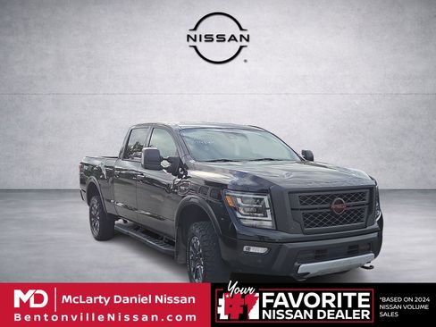 Used 2023 Nissan Titan PRO-4X AWD/4WD image 1