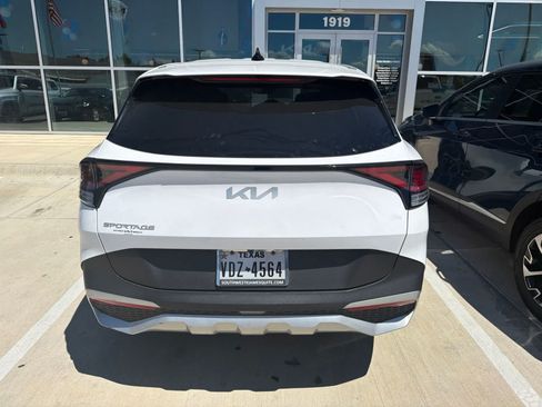 Certified 2024 Kia Sportage EX FWD image 5