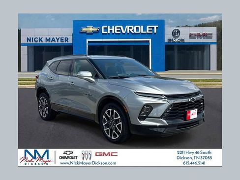 Used 2025 Chevrolet Blazer RS FWD image 1