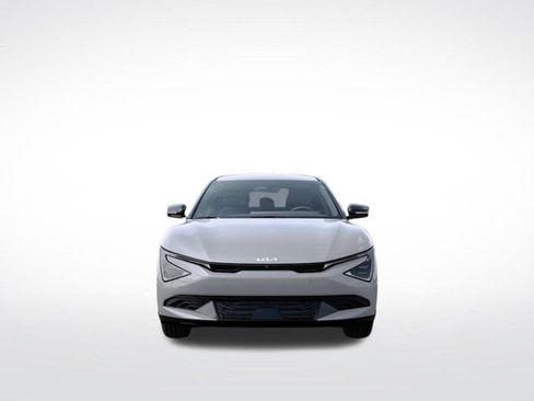 New 2025 Kia EV6 Light w/ Light LR Technology Package image 2