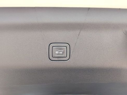 New 2026 Chevrolet Tahoe High Country image 13