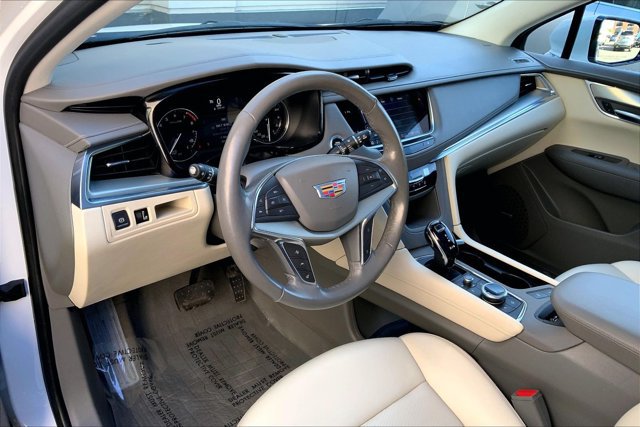 Used 2022 Cadillac XT5 Premium Luxury AWD/4WD image 14