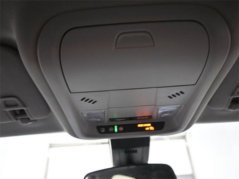 Used 2024 Chevrolet Equinox LT image 12