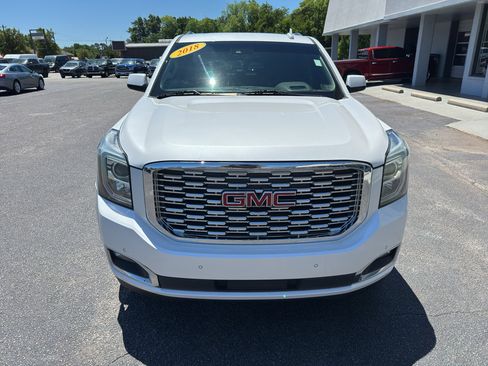Used 2018 GMC Yukon Denali w/ Denali Ultimate Package RWD image 4