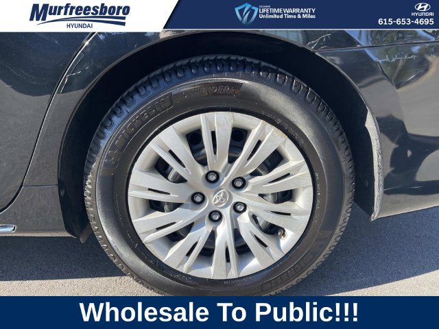 Used 2013 Toyota Camry LE FWD image 11
