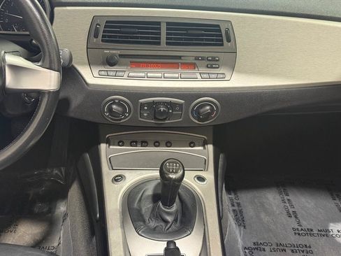Used 2003 BMW Z4 2.5i RWD image 9