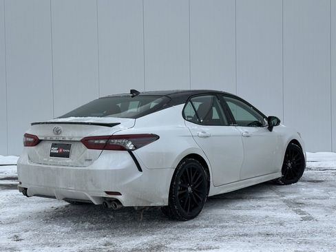 Used 2023 Toyota Camry XSE image 5