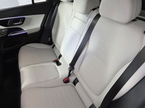 New 2026 Mercedes-Benz GLC 300 image 13