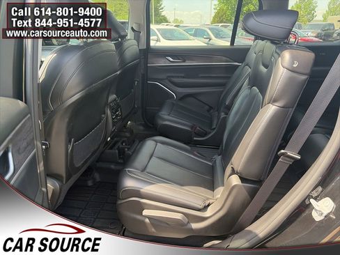 Used 2022 Jeep Grand Cherokee L Limited w/ Black Appearance Package AWD/4WD image 25