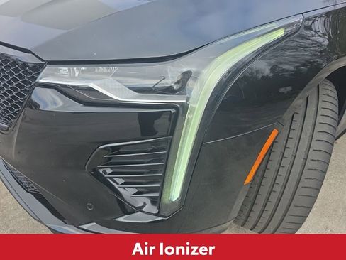 Used 2020 Cadillac CT4 V w/ Climate Package image 12