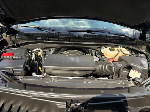 Used 2024 Chevrolet Tahoe LS RWD image 11