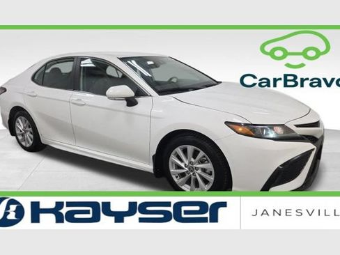 Used 2024 Toyota Camry SE FWD image 1
