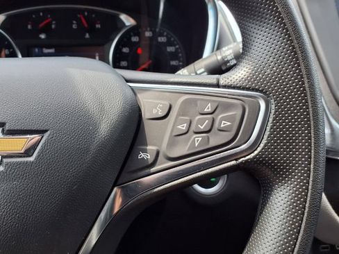 Used 2024 Chevrolet Equinox LS w/ LS Convenience Package FWD image 13