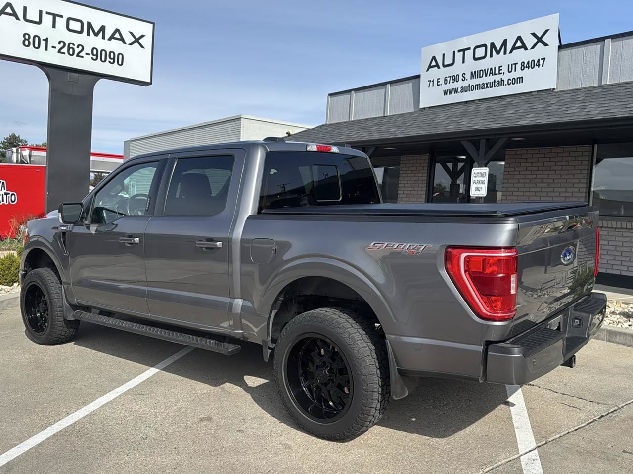 Used 2022 Ford F150 XLT w/ Equipment Group 302A High AWD/4WD image 8