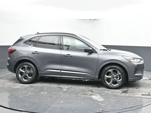 Used 2024 Ford Escape ST-Line image 12