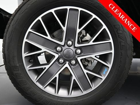 Used 2022 Jeep Wrangler Unlimited Sahara AWD/4WD image 42