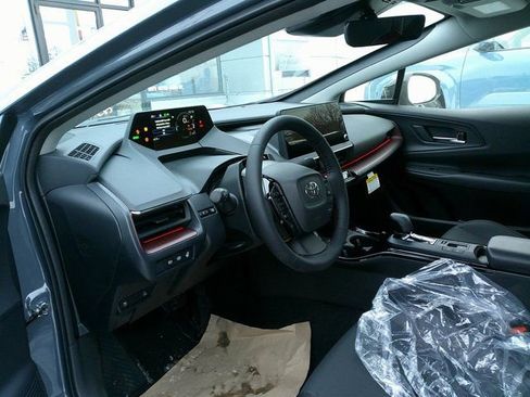 New 2026 Toyota Prius Plug-In Hybrid FWD image 9