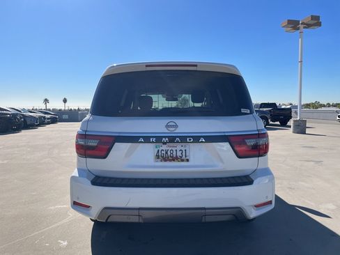 Used 2024 Nissan Armada SV image 3