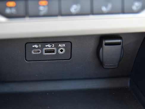 Used 2025 Nissan Altima 2.5 SV FWD image 24