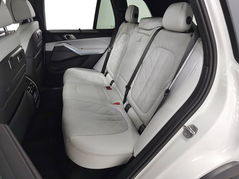 Used 2026 BMW X5 xDrive50e w/ Executive Package AWD/4WD image 40