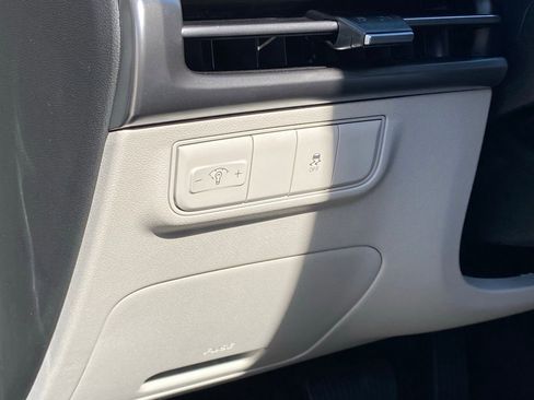 New 2026 Hyundai Tucson SE image 12