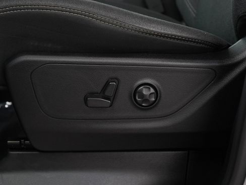 Used 2019 RAM 1500 Big Horn AWD/4WD image 25