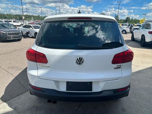 Used 2017 Volkswagen Tiguan Wolfsburg Edition AWD/4WD image 6