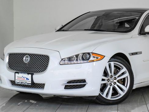 Used 2012 Jaguar XJ L image 60