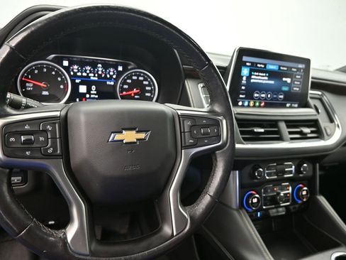 Used 2021 Chevrolet Suburban Premier w/ Premium Package image 21