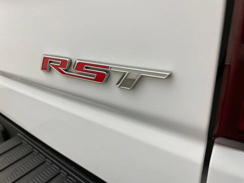 Used 2022 Chevrolet Silverado 1500 RST AWD/4WD image 11