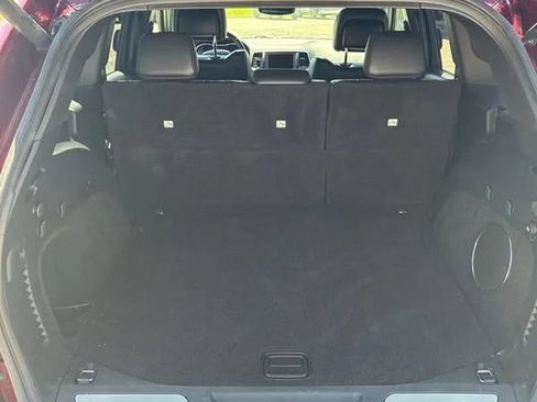 Used 2018 Jeep Grand Cherokee Overland AWD/4WD image 31