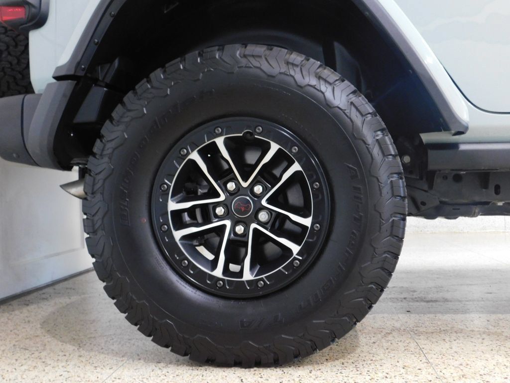 Used 2024 Jeep Wrangler Unlimited Rubicon AWD/4WD image 77