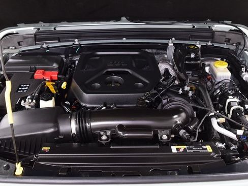 Used 2024 Jeep Wrangler Sahara w/ Technology Group image 31