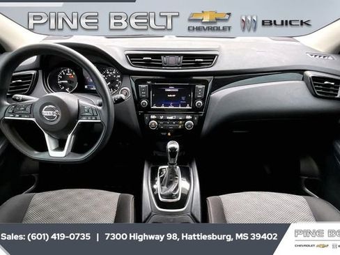 Used 2020 Nissan Rogue Sport SV image 13