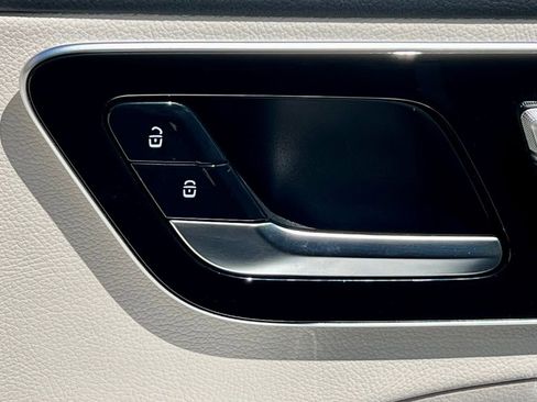 Certified 2026 Mercedes-Benz C 300 4MATIC Sedan image 28