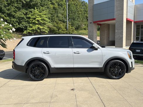 Used 2022 Kia Telluride SX w/ SX Prestige Package AWD/4WD image 5
