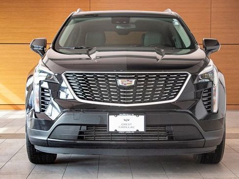 Used 2023 Cadillac XT4 Luxury w/ Cold Weather Package AWD/4WD image 2