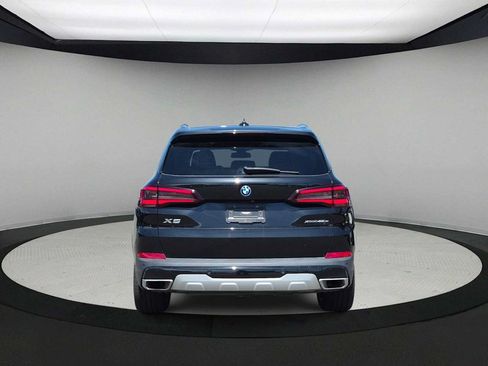 Used 2023 BMW X5 xDrive45e w/ Climate Comfort Package AWD/4WD image 7