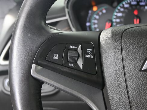 Used 2022 Chevrolet Trax LT w/ LT Convenience Package image 33